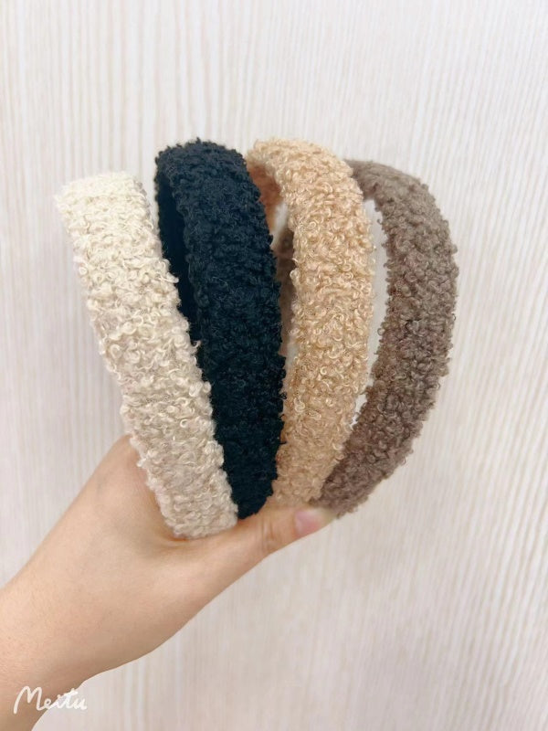 Vintage lamb hair clasp