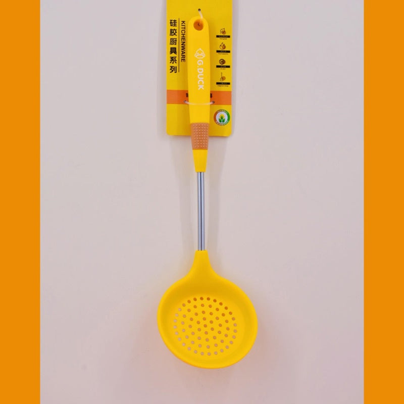 Rubber Spoon 8013 with Little Yellow Duck Design