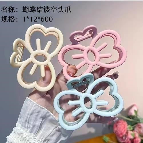 Bow Hollow Head Claw