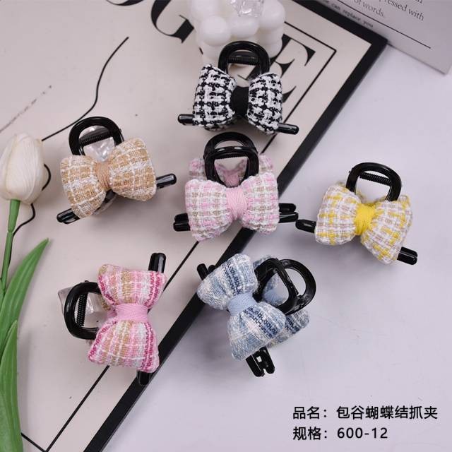 Corn bow - tie hair clip