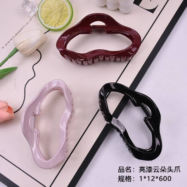 Lacquer Cloud Head Claw