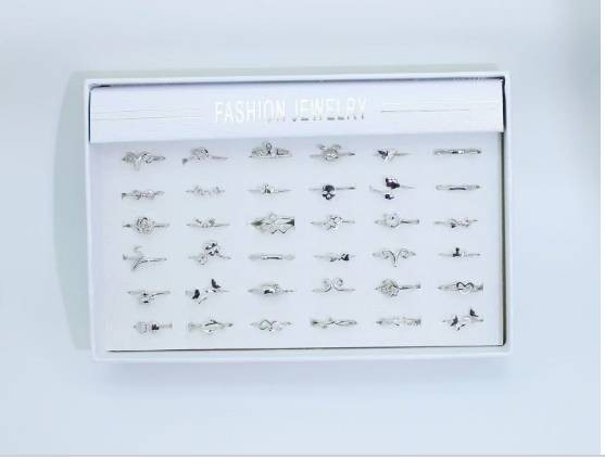 White K Smooth Sky Stone Ring