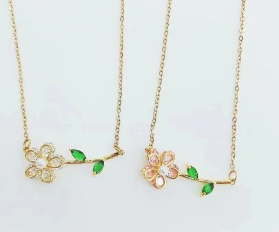 Multivariate embellished flower necklace