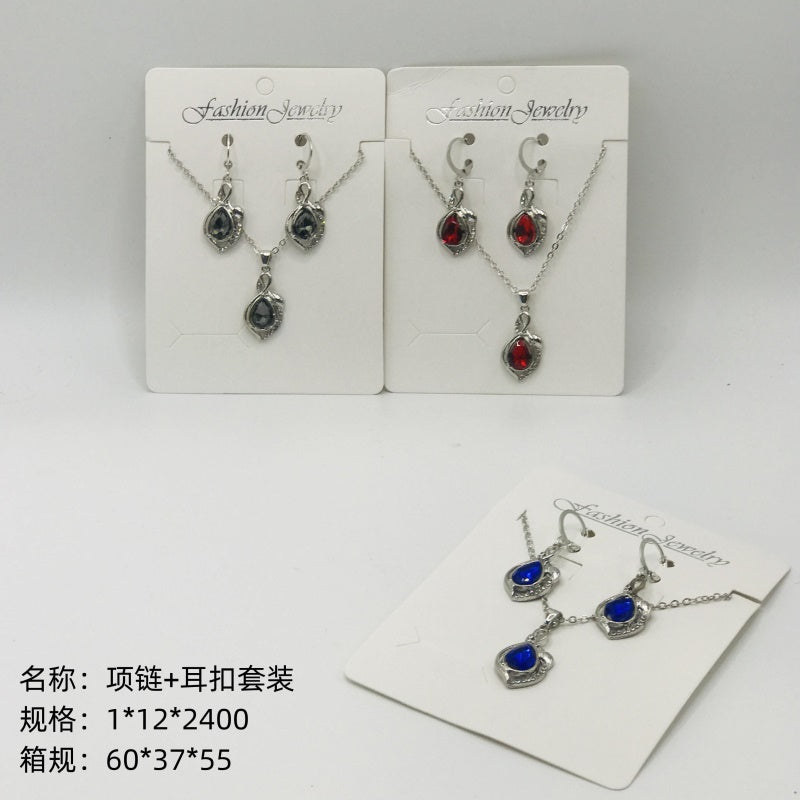 Necklace + Ear Clip Set