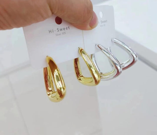 Shiny large stud earrings, mixed styles