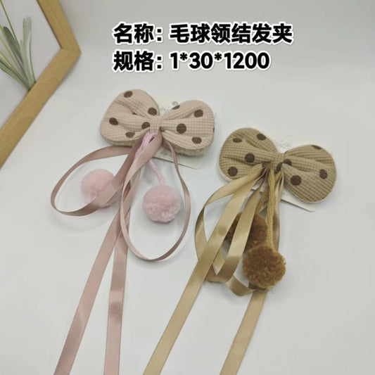 Furry ball bow - tie hairpin