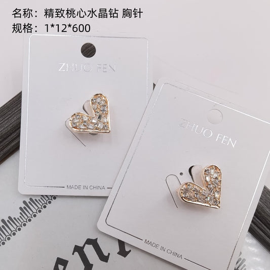 Heart - shaped Crystal Diamond Brooch