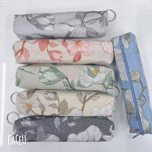 Three - dimensional lotus - shaped pencil case 