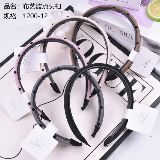 Fabric wavy - shaped snap button