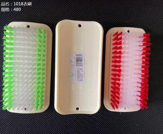 +1018 Clothes Brush