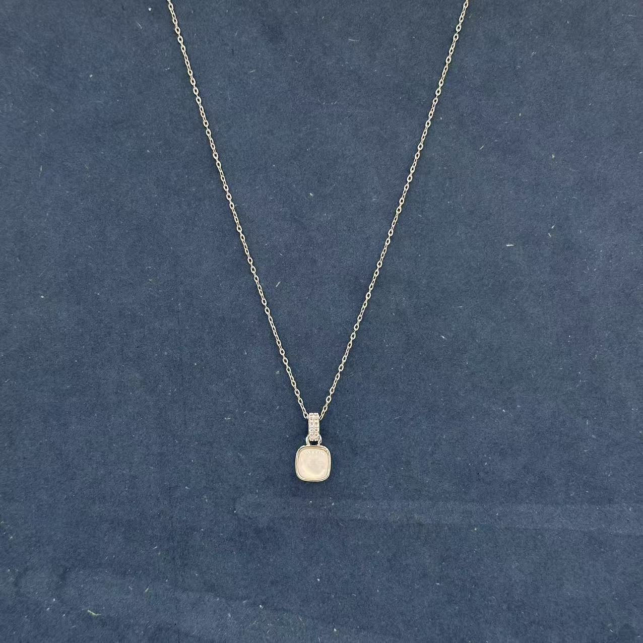Alloy necklace 2