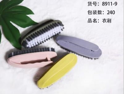8911-9 Bagging Clothes Brush