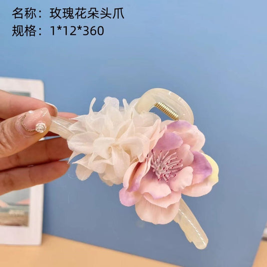 rose flower head claw
