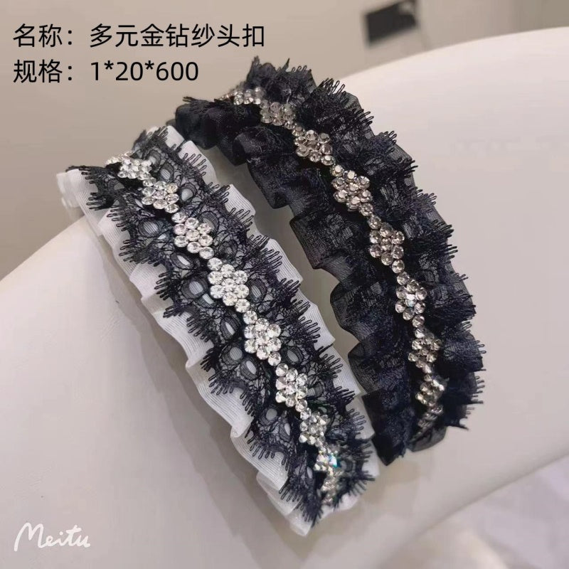 Multivariate Diamond Gold Yarn Head Button