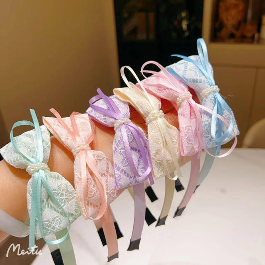 Ribbon embroidered hair buckle