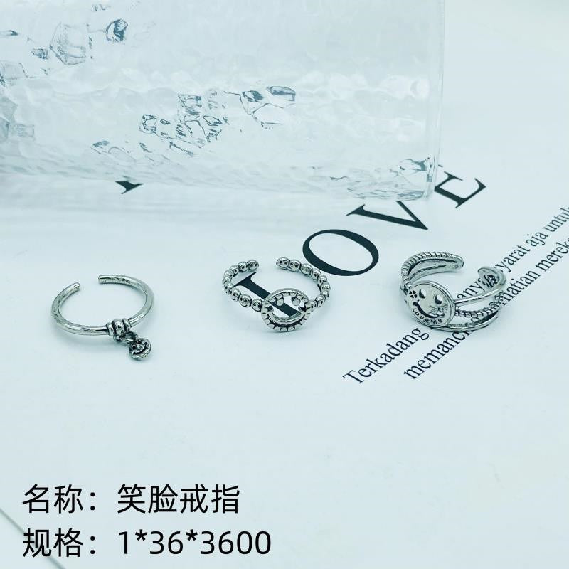 Smiley face ring
