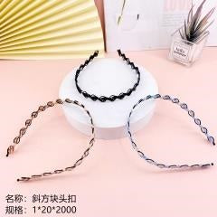 Slanted square head buckle