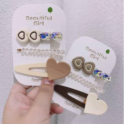 Mika Love Three-piece Set Clip