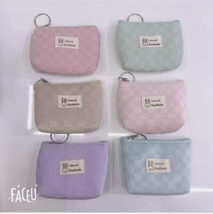 Rabbit head keychain wallet with label