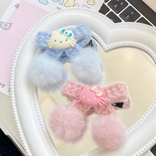 Furry ball clip