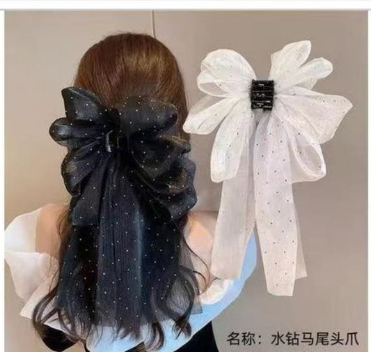 Rhinestone horsetail claw