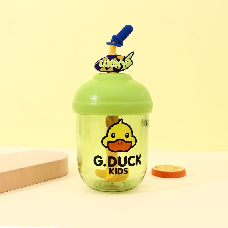 Yellow duck billion tons of straw mixing cup