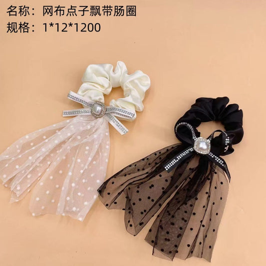 Mesh dot ribbon gut circle
