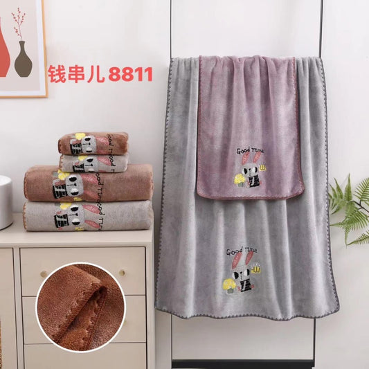 Big-eyed Rabbit Towel