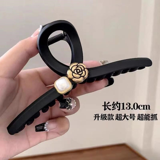 Camellia pearl head claw