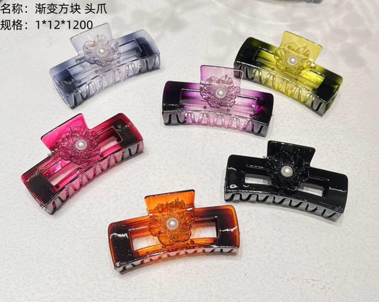Dark gradient square claw