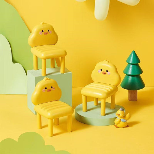 8773 small yellow duck wall mobile phone bracket 