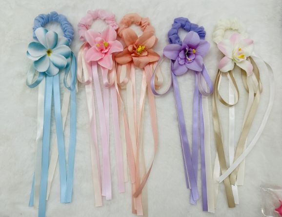 Flower ribbon gut ring