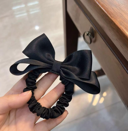 Black Bow Hair Ring