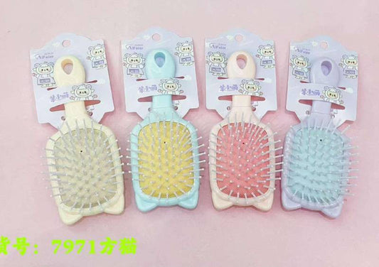 7971 Square Cat Cushion Comb