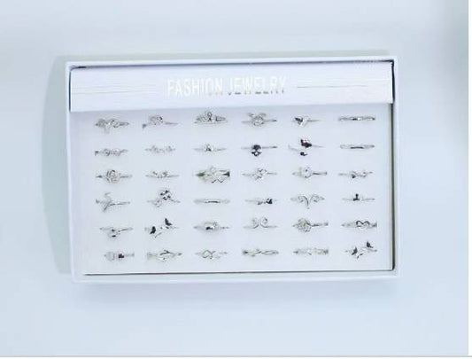 White K Smooth Sky Stone Ring