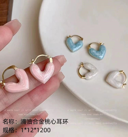 Dripping oil alloy heart - shaped earrings